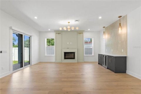 Casa en venta en Saint Petersburg, Florida, 4 dormitorios, 354.89 m2 № 1615247 - foto 8
