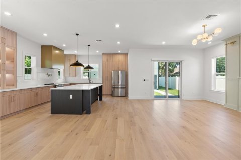 Casa en venta en Saint Petersburg, Florida, 4 dormitorios, 354.89 m2 № 1615247 - foto 21