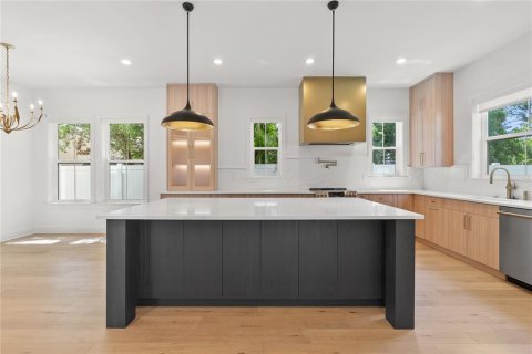 Casa en venta en Saint Petersburg, Florida, 4 dormitorios, 354.89 m2 № 1615247 - foto 18