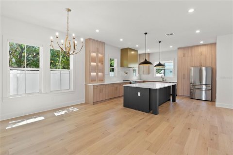 Casa en venta en Saint Petersburg, Florida, 4 dormitorios, 354.89 m2 № 1615247 - foto 22