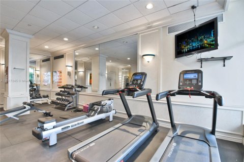 Condo in Miami Beach, Florida, 2 bedrooms  № 1772465 - photo 12