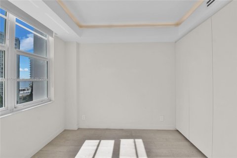 Condo in Miami Beach, Florida, 2 bedrooms  № 1772465 - photo 8