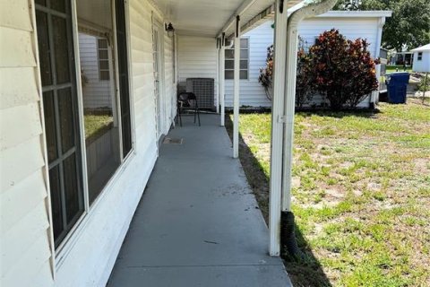 Casa en venta en Okeechobee, Florida, 3 dormitorios, 145.76 m2 № 1761346 - foto 23