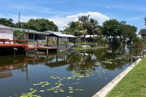 Casa en venta en Okeechobee, Florida, 3 dormitorios, 145.76 m2 № 1761346 - foto 27