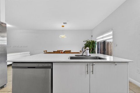 Купить таунхаус в Хомстед, Флорида 3 спальни, 169.73м2, № 2262799 - фото 11