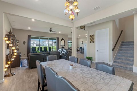 Villa ou maison à vendre à Orlando, Floride: 5 chambres, 309.64 m2 № 2110127 - photo 5