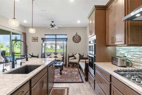 Villa ou maison à vendre à Orlando, Floride: 5 chambres, 309.64 m2 № 2110127 - photo 11