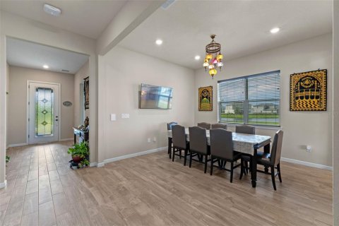 Villa ou maison à vendre à Orlando, Floride: 5 chambres, 309.64 m2 № 2110127 - photo 4