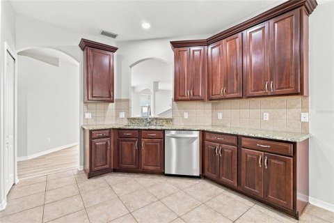 Casa en venta en Land O' Lakes, Florida, 4 dormitorios, 238.57 m2 № 2199290 - foto 10