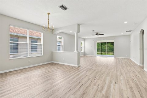 Casa en venta en Land O' Lakes, Florida, 4 dormitorios, 238.57 m2 № 2199290 - foto 5
