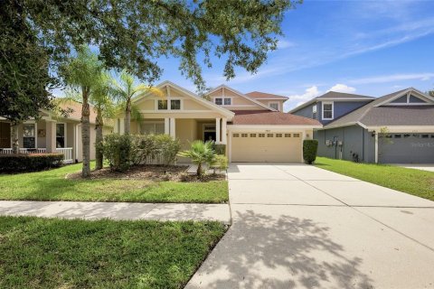 House in Land O' Lakes, Florida 4 bedrooms, 238.57 sq.m. № 2199290