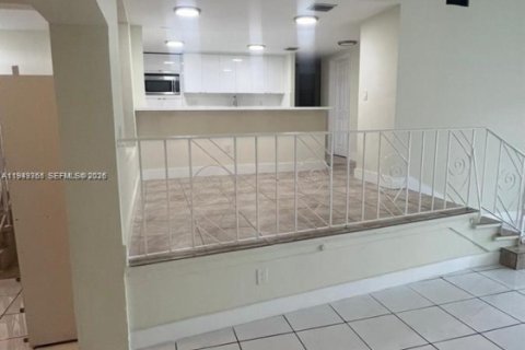 Купить виллу или дом в Майами, Флорида 4 спальни, 146.97м2, № 2005534 - фото 7