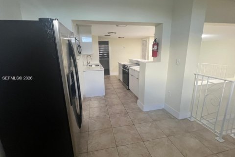 Купить виллу или дом в Майами, Флорида 4 спальни, 146.97м2, № 2005534 - фото 3