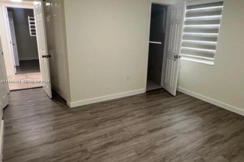 Купить виллу или дом в Майами, Флорида 4 спальни, 146.97м2, № 2005534 - фото 10