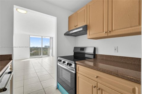Copropriété à vendre à North Miami, Floride: 1 chambre, 74.88 m2 № 1975675 - photo 20