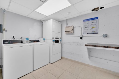 Copropriété à vendre à North Miami, Floride: 1 chambre, 74.88 m2 № 1975675 - photo 24