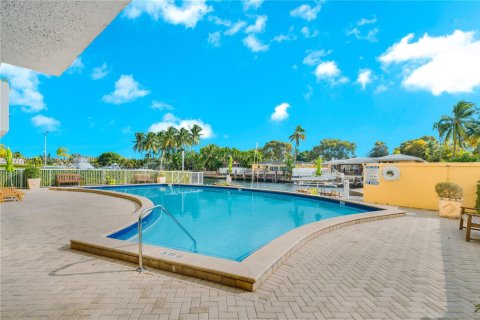 Copropriété à vendre à North Miami, Floride: 1 chambre, 74.88 m2 № 1975675 - photo 25