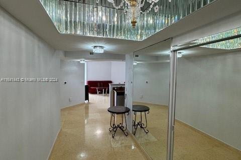 Copropriété à louer à Sunny Isles Beach, Floride: 2 chambres, 117.61 m2 № 1865642 - photo 7