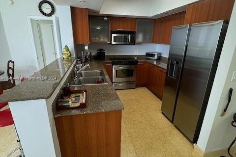 Copropriété à louer à Sunny Isles Beach, Floride: 2 chambres, 117.61 m2 № 1865642 - photo 9