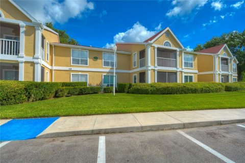 Condo in Tampa, Florida, 3 bedrooms  № 1810665 - photo 1