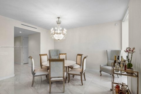 Купить кондоминиум в Бока-Ратон, Флорида 3 спальни, 301.1м2, № 1967863 - фото 12