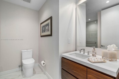 Купить кондоминиум в Бока-Ратон, Флорида 3 спальни, 301.1м2, № 1967863 - фото 29