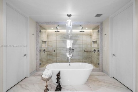 Купить кондоминиум в Бока-Ратон, Флорида 3 спальни, 301.1м2, № 1967863 - фото 20