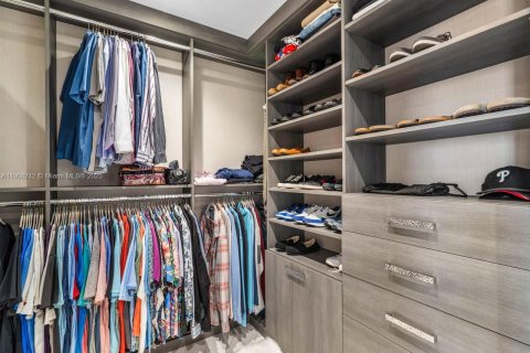 Купить кондоминиум в Бока-Ратон, Флорида 3 спальни, 301.1м2, № 1967863 - фото 17