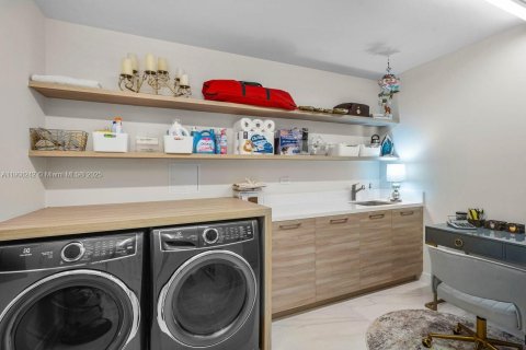 Купить кондоминиум в Бока-Ратон, Флорида 3 спальни, 301.1м2, № 1967863 - фото 8