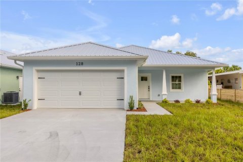 Casa en Oak Hill, Florida 3 dormitorios, 171.22 m2 № 2324627