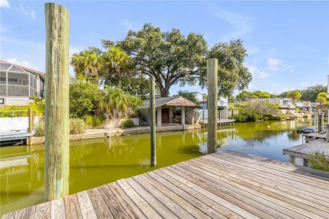 Casa en venta en Oak Hill, Florida, 3 dormitorios, 171.22 m2 № 2324627 - foto 3