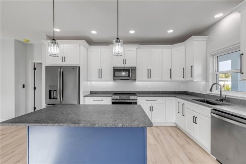 Casa en venta en Oak Hill, Florida, 3 dormitorios, 171.22 m2 № 2324627 - foto 17