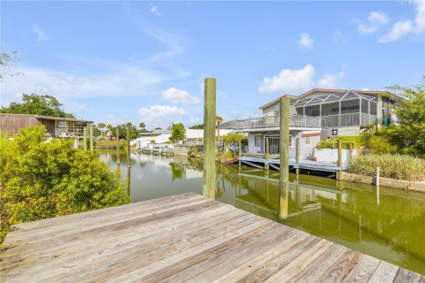 Casa en venta en Oak Hill, Florida, 3 dormitorios, 171.22 m2 № 2324627 - foto 2