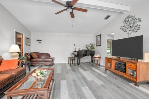 Купить виллу или дом в Делтона, Флорида 6 комнат, 150.5м2, № 1915423 - фото 9