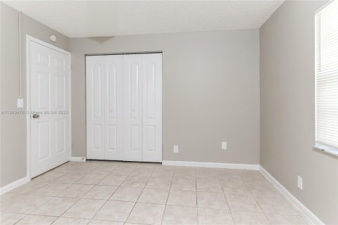 Снять в аренду виллу или дом в Бойнтон-Бич, Флорида 3 спальни, 124.58м2, № 1965175 - фото 11