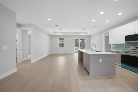 Casa en venta en North Port, Florida, 3 dormitorios, 139.17 m2 № 1881116 - foto 14