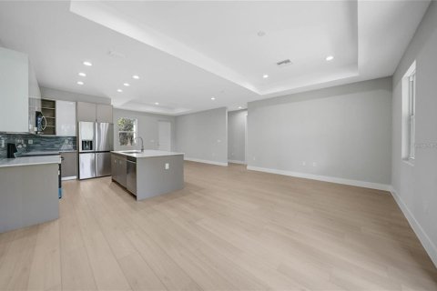 Casa en venta en North Port, Florida, 3 dormitorios, 139.17 m2 № 1881116 - foto 10