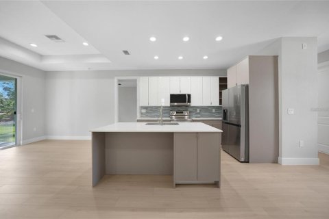 Casa en venta en North Port, Florida, 3 dormitorios, 139.17 m2 № 1881116 - foto 4