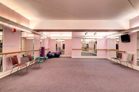 Condo in Lauderhill, Florida, 2 bedrooms  № 1818610 - photo 23