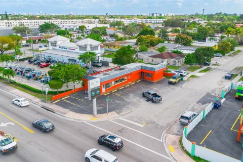 Commercial property in Miami, Florida № 2158593 - photo 10