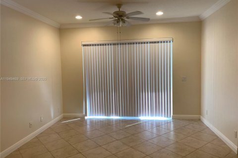 Touwnhouse à louer à Davie, Floride: 3 chambres, 152.17 m2 № 2005190 - photo 23