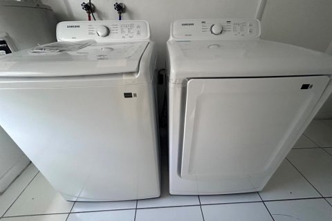 Appartement à louer à Hollywood, Floride: 3 chambres, 157.93 m2 № 2366357 - photo 10
