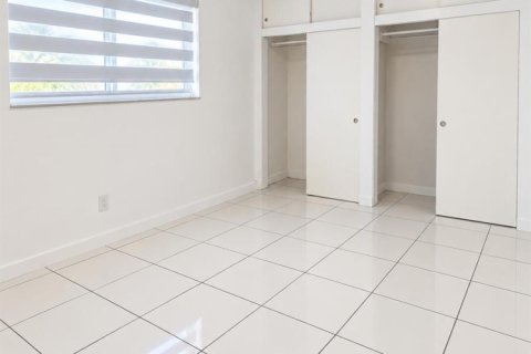 Appartement à louer à Hollywood, Floride: 3 chambres, 157.93 m2 № 2366357 - photo 5