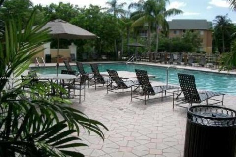 Condominio en venta en Pompano Beach, Florida, 1 dormitorio, 58.81 m2 № 1937640 - foto 23