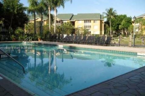 Condominio en venta en Pompano Beach, Florida, 1 dormitorio, 58.81 m2 № 1937640 - foto 24