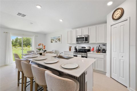 Villa ou maison à vendre à Davenport, Floride: 4 chambres, 169.45 m2 № 2396836 - photo 9