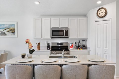 Villa ou maison à vendre à Davenport, Floride: 4 chambres, 169.45 m2 № 2396836 - photo 6