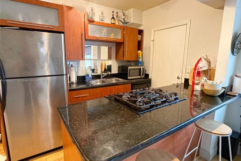 Copropriété à louer à Bay Harbor Islands, Floride: 1 chambre, 58.99 m2 № 1941355 - photo 6