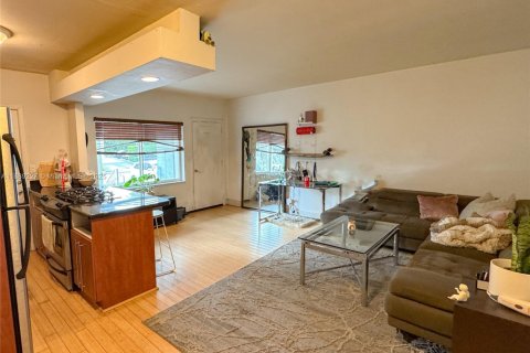 Copropriété à louer à Bay Harbor Islands, Floride: 1 chambre, 58.99 m2 № 1941355 - photo 4