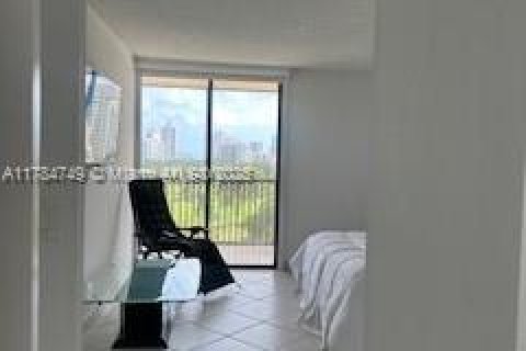 Купить кондоминиум в Авентура, Флорида 2 спальни, 121.98м2, № 1706286 - фото 17